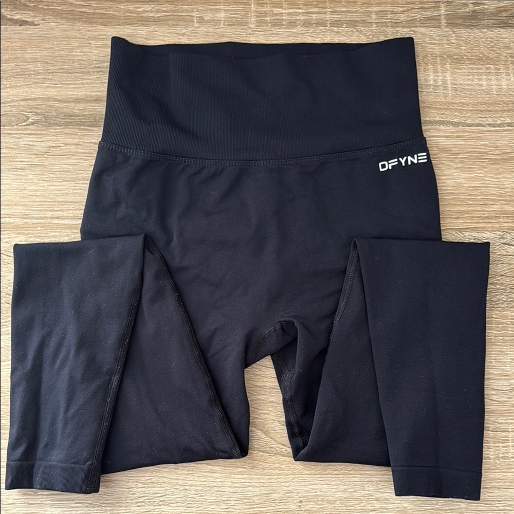 Dfyne Black Leggings